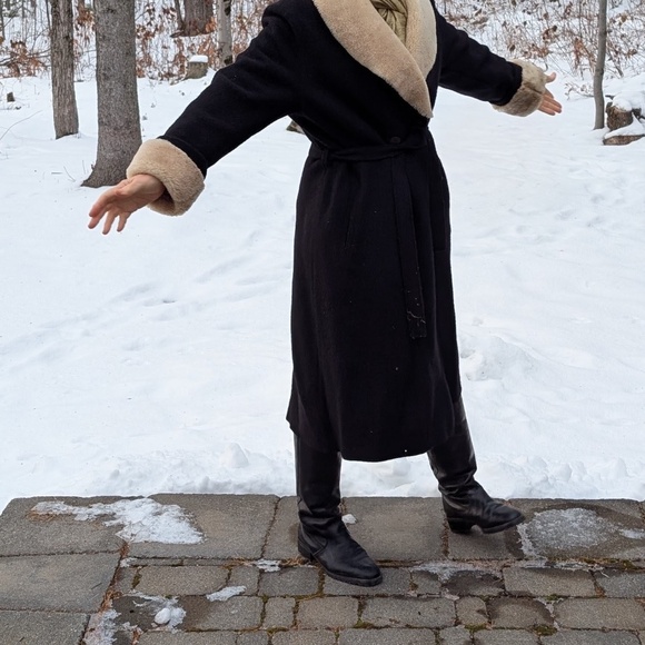 Hilary Radley Wool Coat with Faux Fur Collar – Size 12 - Picture 2 of 11